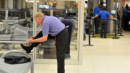 USA : 20 ans après, fin du retrait des chaussures à l'aéroport