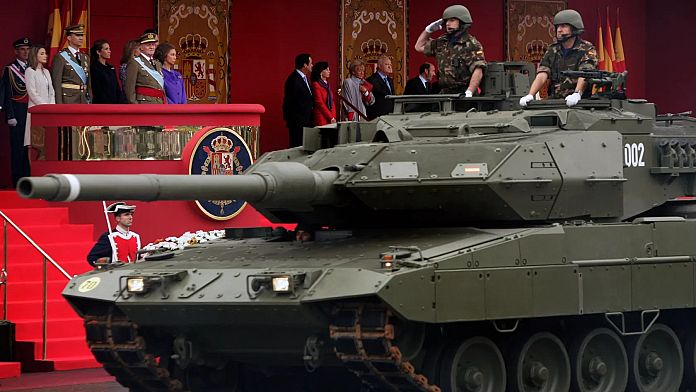 La Spagna si arma: accordo con la Nato per avere 14mila militari in più nel prossimo decennio