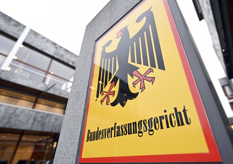 Nicht zum ersten Mal steht das Bundesverfassungsgericht wegen möglicher politischer Einflussnahme in der Kritik in Deutschland.