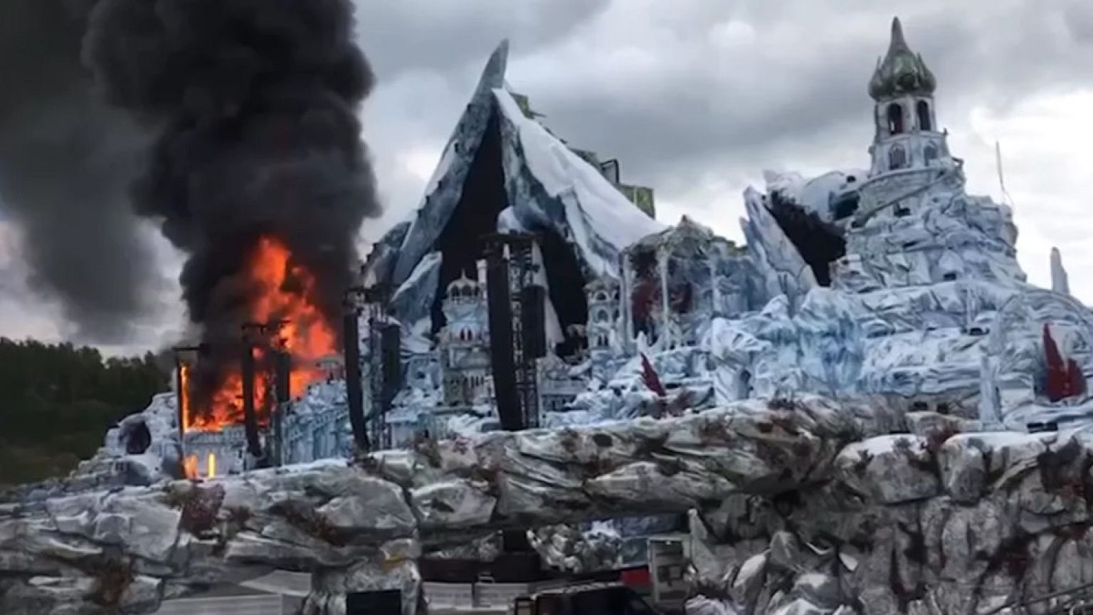 Festival campers arrive as Tomorrowland seeks answers after fire destroys  main stage | Euronews