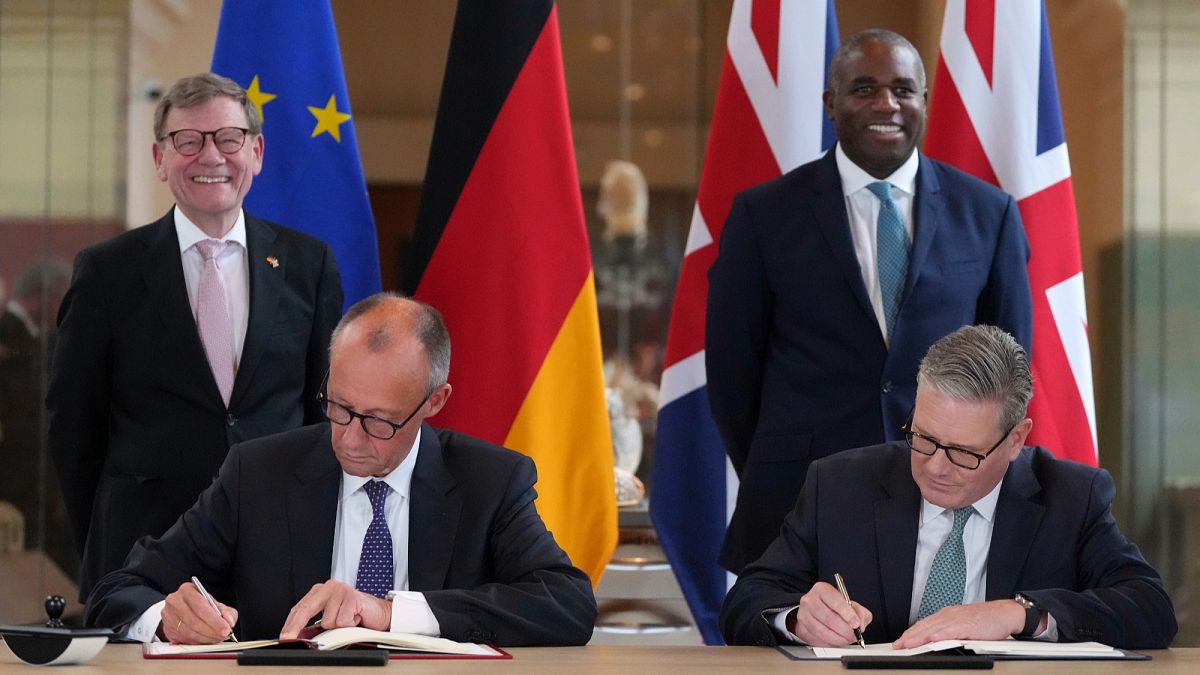 Germany and UK sign ‘first of its kind’ defence and migration treaty