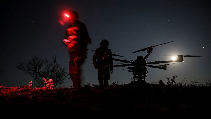 Ucraina punta all’autosufficienza bellica: armi “made in Kiev” copriranno metà del fabbisogno