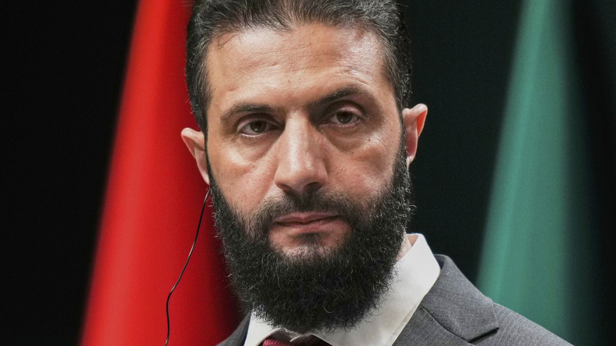 الرئاسة السورية تعلن عن اتصالات مع قادة إقليميين لبحث التطورات الميدانية