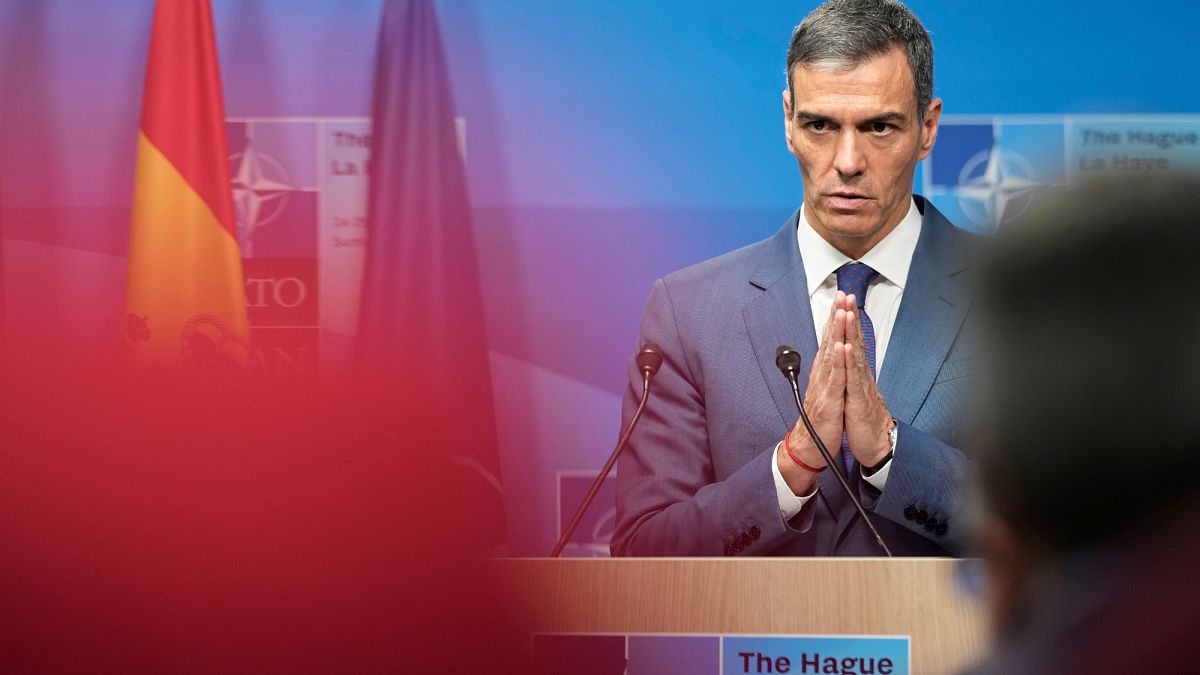 Ε.Ε.: Aναβάλλει για άλλη μια φορά το επίσημο καθεστώς των καταλανικών, βασκικών και γαλικιανών Ε.Ε.: Aναβάλλει για άλλη μια φορά το επίσημο καθεστώς των καταλανικών, βασκικών και γαλικιανών