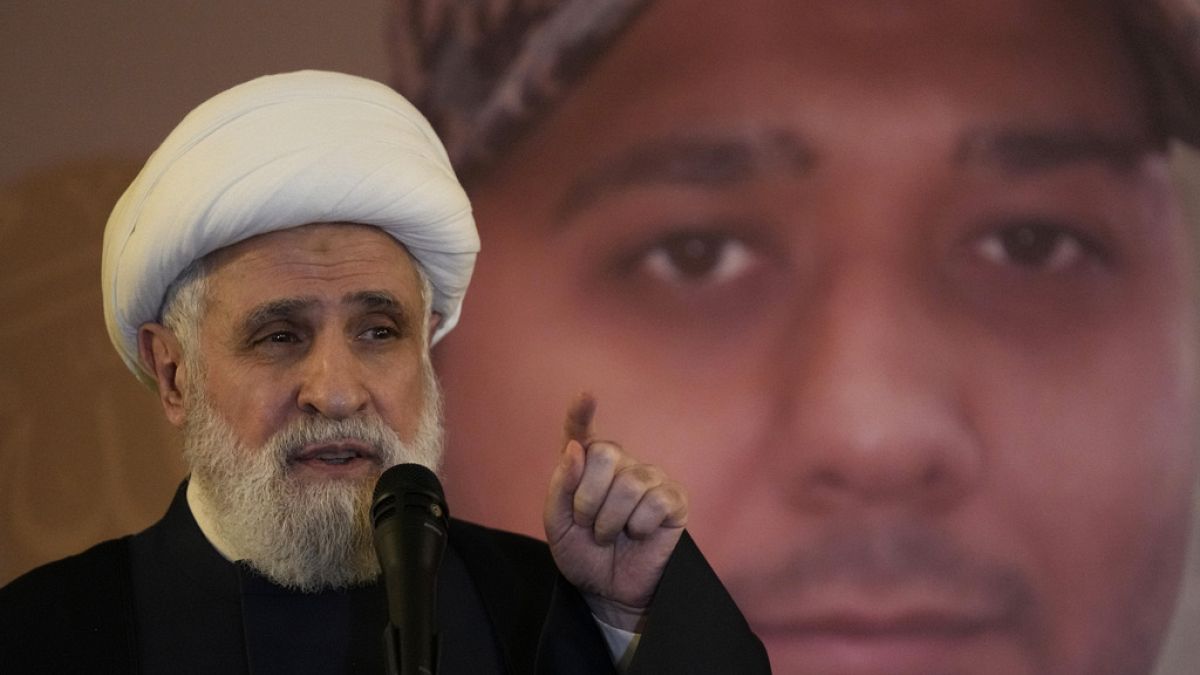 الأمين العام لحزب الله يُحذّر من "ثلاثة مخاطر" ويؤكد: جاهزون للمواجهة