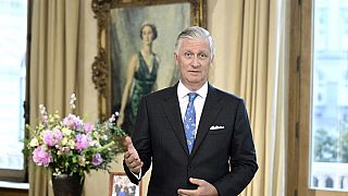الملك فيليب ملك بلجيكا يلقي خطابًا، قبل العيد الوطني البلجيكي، خلال تسجيل في القصر الملكي في بروكسل، الأربعاء 16 يوليو 2025