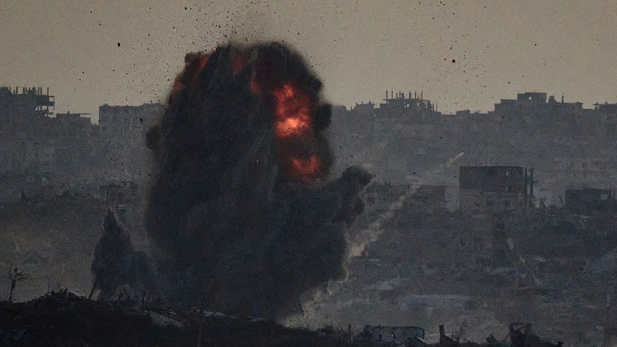 إسرائيل تجهّز "خطة بديلة" في غزة: الحصار بدلًا من الاجتياح