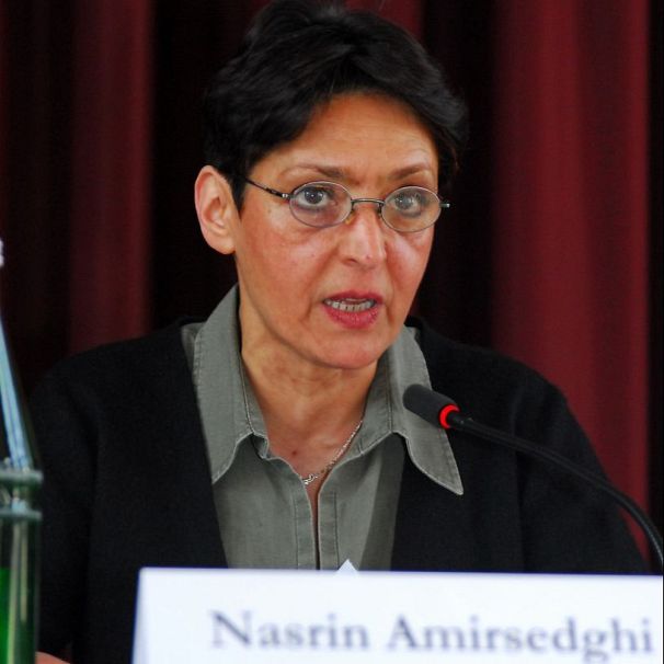 Sprachdozentin Nasrin Amirsedghi auf einer Iran-Konferenz vom Mideast Freedom Forum Berlin
