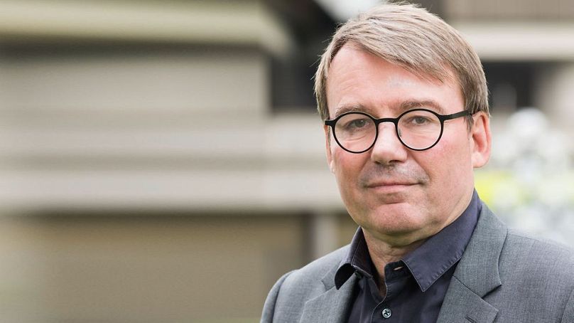 Herbert Brücker ist Professor für Volkswirtschaftslehre an der Humboldt-Universität zu Berlin.