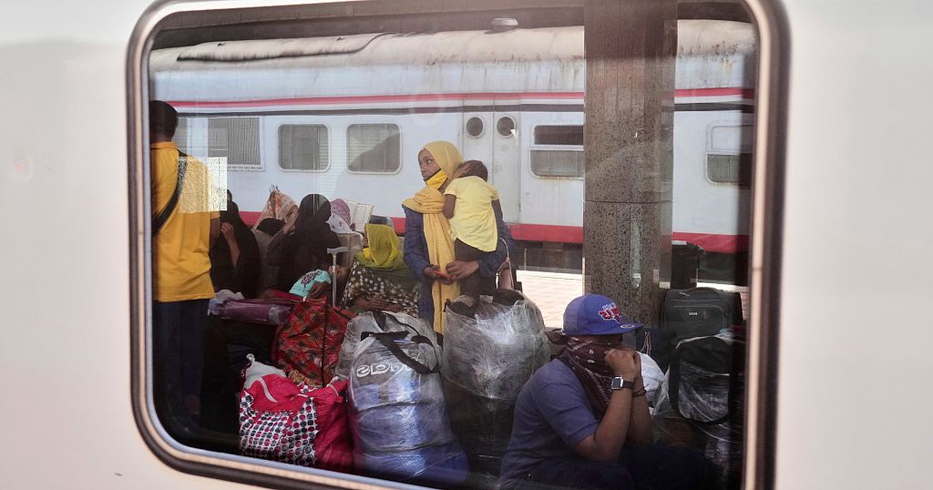 Egypt government scheme offers free train rides home to Sudanese refugees Egypt government scheme offers free train rides home to Sudanese refugees