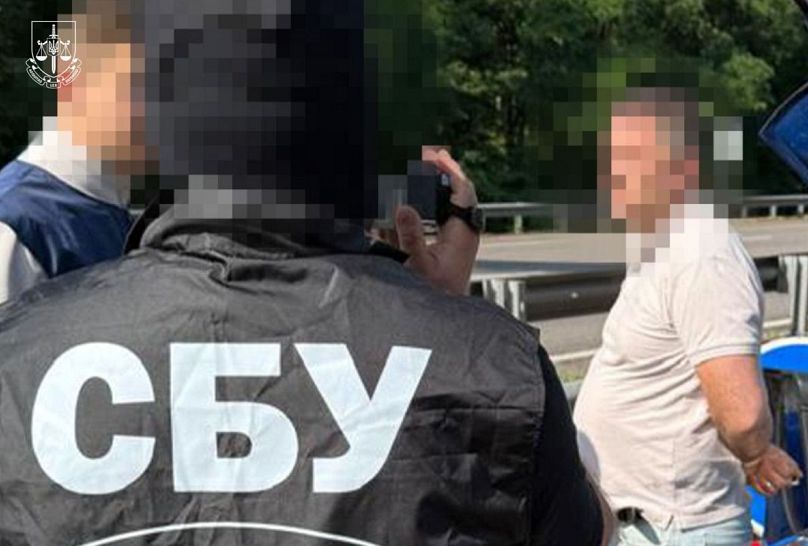 Un'immagine dell'operazione dell'Sbu e della Procura nazionale ucraina