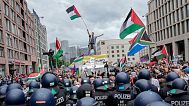 18 May 2024: People demonstrate for an end to the conflict in the Gaza Strip. Many pro-Palestine demonstrations in Berlin escalate time and again.