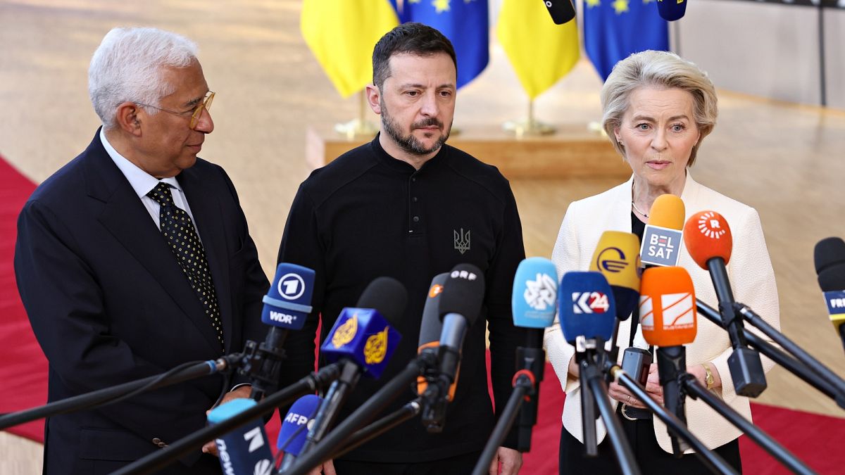 EU keeps a close eye as Zelenskyy U-turns to fix contentious anti-corruption law