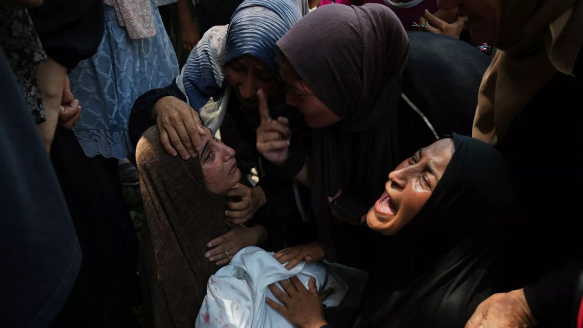 At least 25 people killed by Israeli gunshots and strikes in Gaza, mostly while seeking food