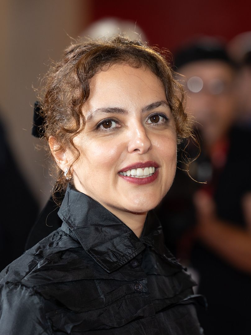 Film yönetmeni Dea Kulumbegashvili, 81. Venedik Uluslararası Film Festivali'nde.