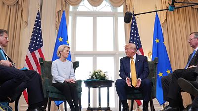 USA-UE : un accord sur une taxe douanière de 15 % sur les produits européens