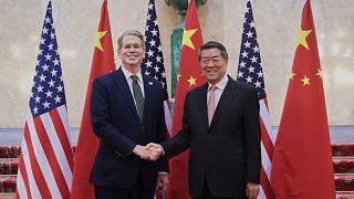 US and China hold new trade talks in Sweden, hoping to strike tariff deal