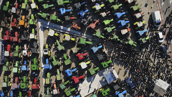 Grecia: 7 imputati colpevoli nello scandalo dei sussidi agricoli