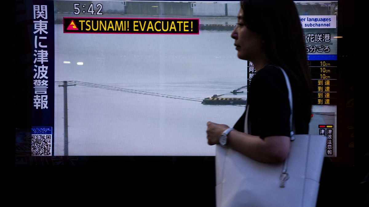 Japon : les alertes au tsunami rétrogradées dans de nombreuses régions