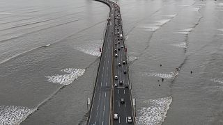 Tsunami waves reach Japan and Hawaii after 8.8 quake off Russia