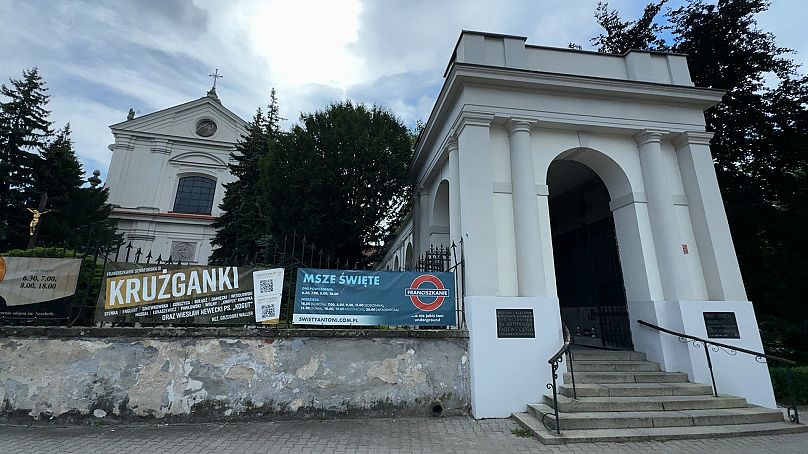 Kościół świętego Antoniego Padewskiego u Franciszkanów przy ulicy Senatorskiej 31, w pobliżu którego zginął dowódca majora Leszka Żukowskiego "Antek"