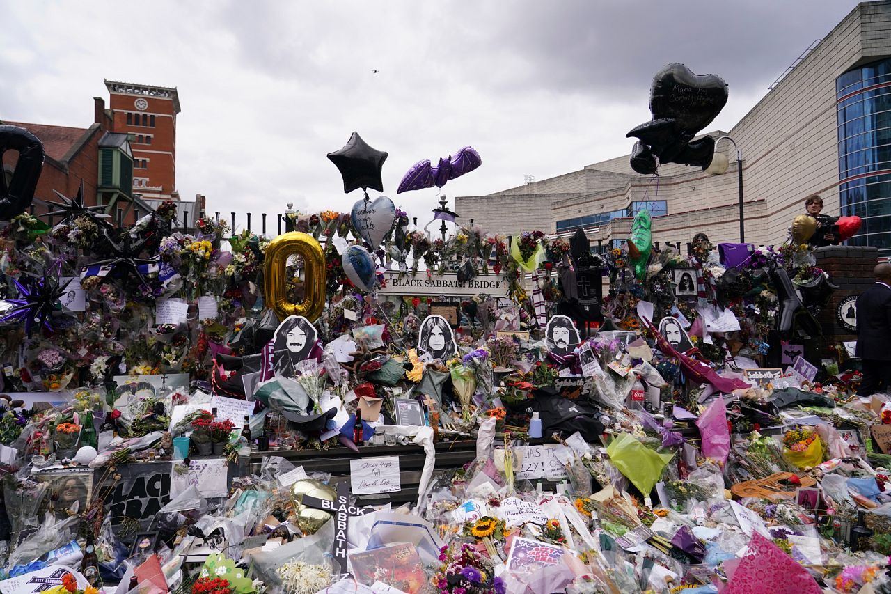 More tributes to Ozzy