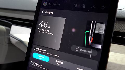 A screen dashboard of an EV