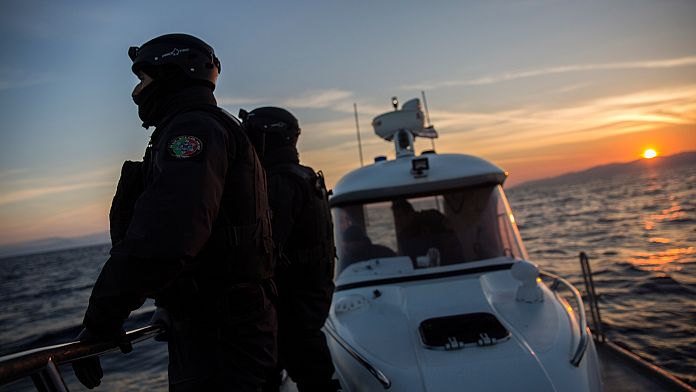Frontex respinge le accuse di Sea Watch di non avere assistito migranti alla deriva nel Mediterraneo