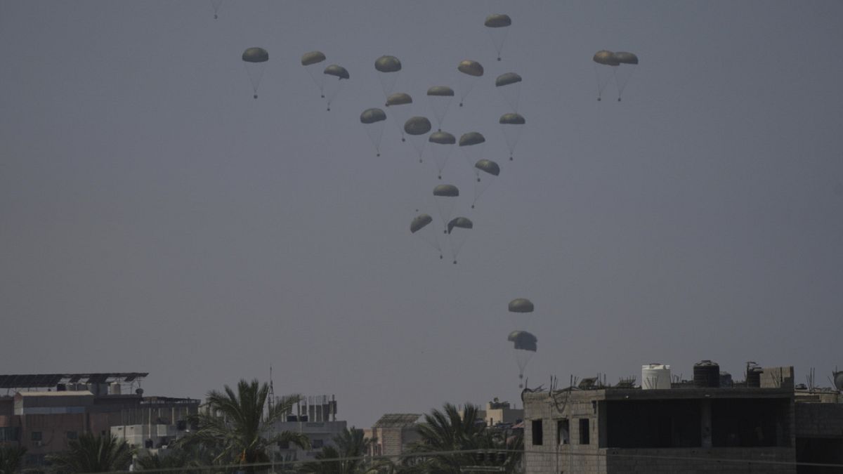 France drops 40 tonnes of humanitarian aid in Gaza as crisis worsens