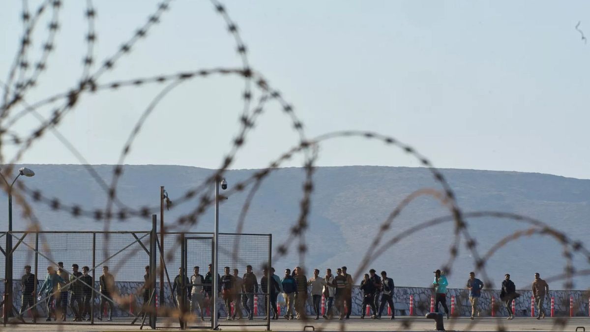 Italian, Turkish and Libyan leaders meet to talk migration to Europe