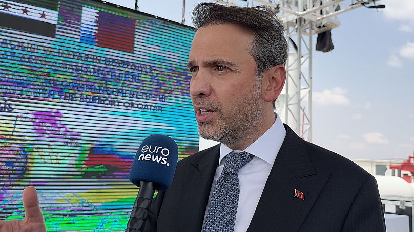 Enerji ve Tabii Kaynaklar Bakanı Alparslan Bayraktar 2 Ağustos 2025 Cumartesi günü Türkiye - Suriye doğal gaz boru hattının açılış töreninde Euronews Türkçe'ye konuştu.