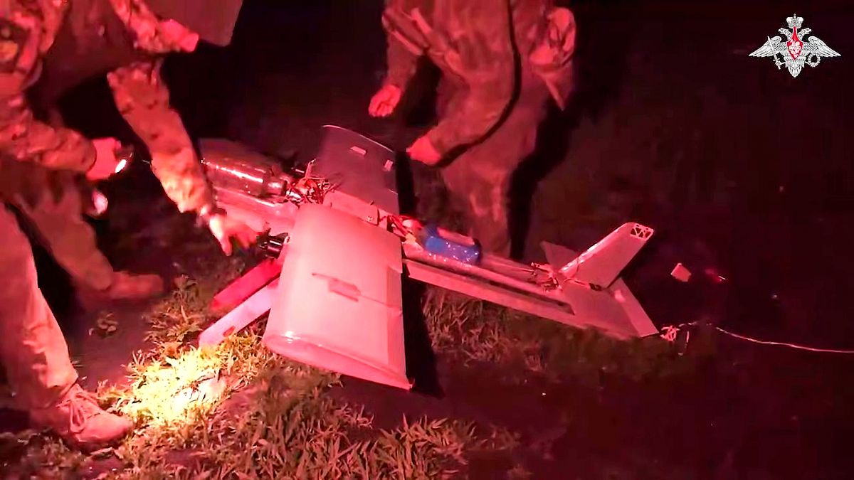 Επιδρομή ουκρανικών drone στο Σότσι: Πυρκαγιά σε πετρελαϊκές εγκαταστάσεις Επιδρομή ουκρανικών drone στο Σότσι: Πυρκαγιά σε πετρελαϊκές εγκαταστάσεις