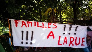 France : des migrants réclament des logements d'urgence