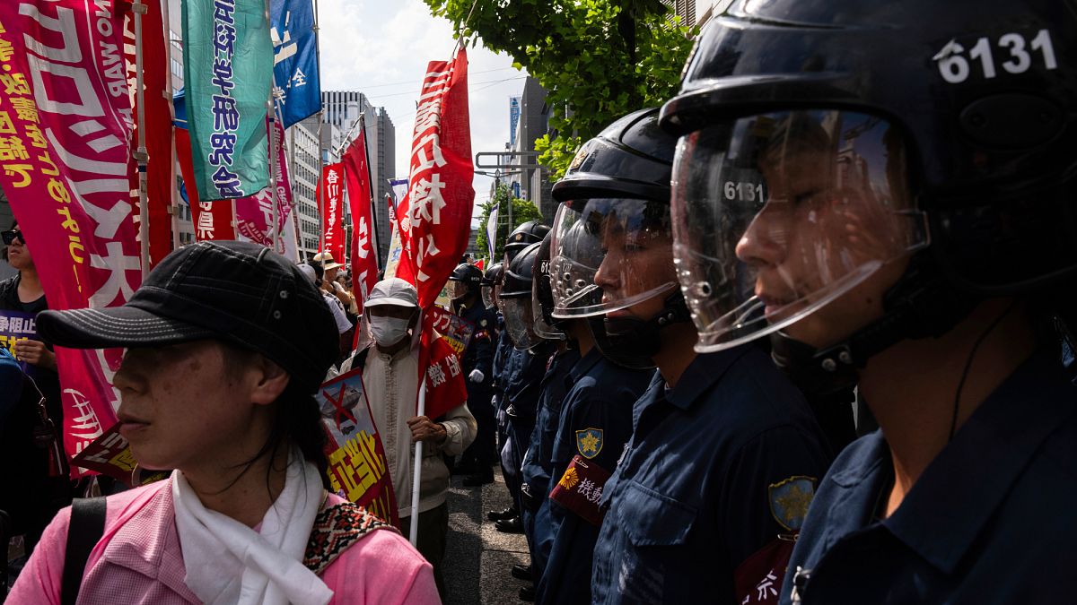Hundreds protest nuclear weapons at Hiroshima ceremony