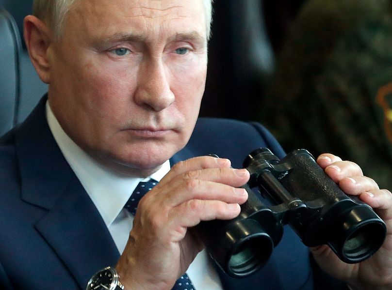 Владимир Путин наблюдает за учениями "Запад-2021", архив