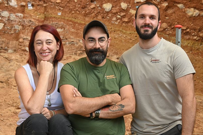 Members of the IPHES team (Palmina Salamina, Antonio Rodríguez-Hidalgo, Francesc Marginedas)