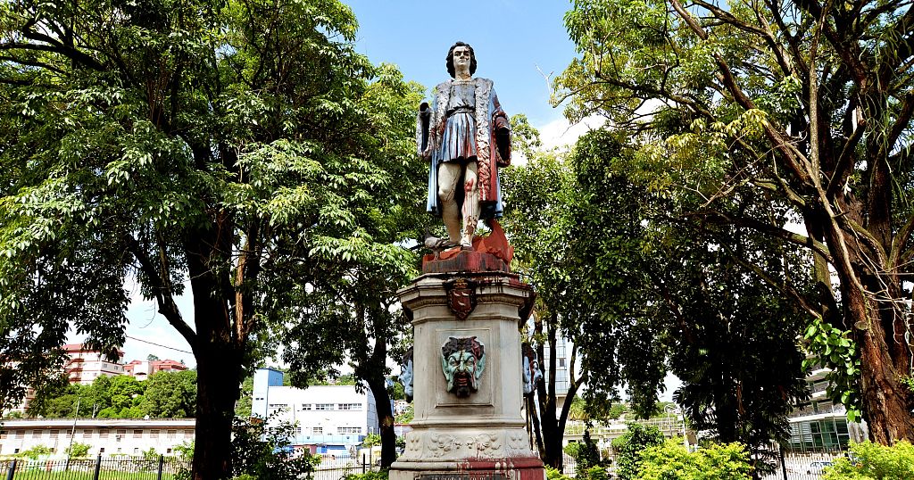 Trinidad and Tobago removes Christopher Columbus statue amid reckoning with colonial past Trinidad and Tobago removes Christopher Columbus statue amid reckoning with colonial past