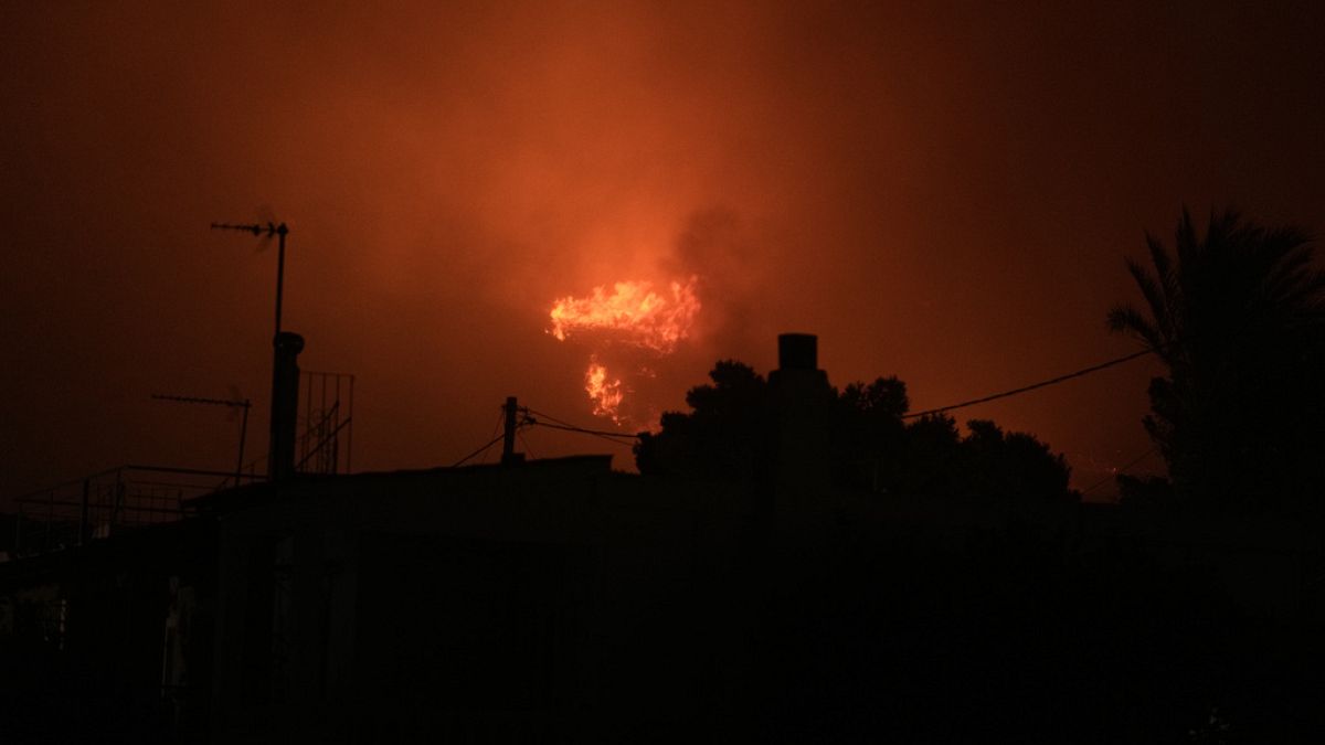 Grèce : amélioration de la situation dans l'Attique et l'Élide, la vigilance reste de mise