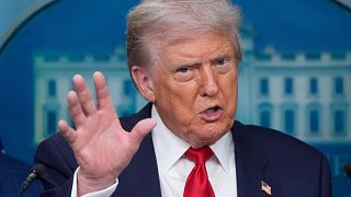 Ukraine : Trump espère parvenir à un accord de paix avec Poutine