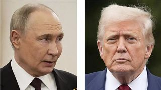 ARCHIVO - El presidente ruso, Vladímir Putin, a la izquierda, en Moscú el 9 de mayo de 2025, y al presidente estadounidense, Donald Trump, en Washington el 1 de agosto