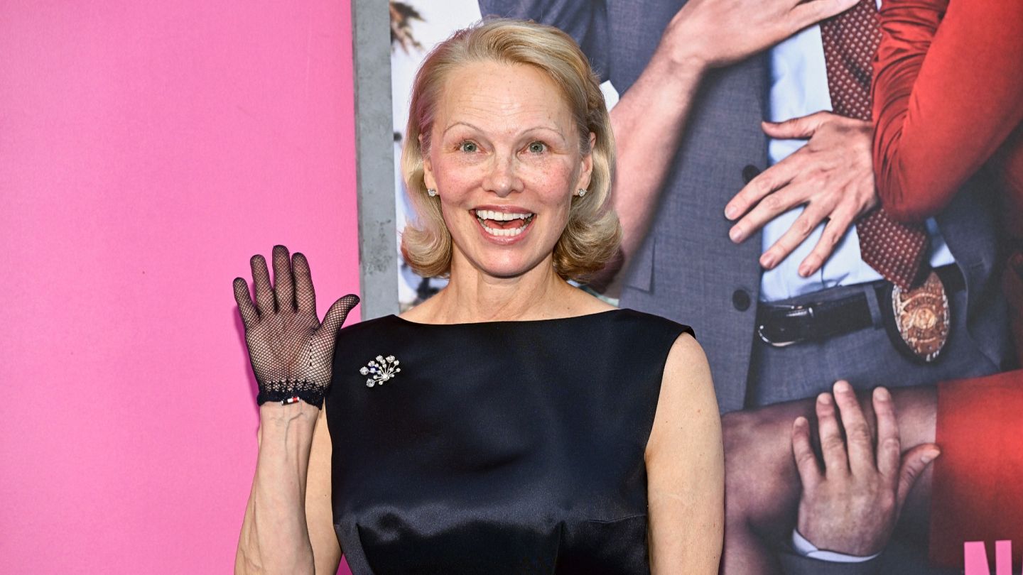 Uxlayotgan semiz yalangoch ayolni tomosha qiling Braziliya porno juda katta eshak uxlab yotgan