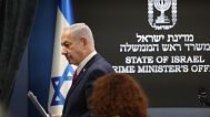 Benjamin Netanyahu, primer ministro israelí, se marcha de una rueda de prensa convocada en el gabiente gubernamental en Jersusalén, el domingo 10 de agosto de 2025.