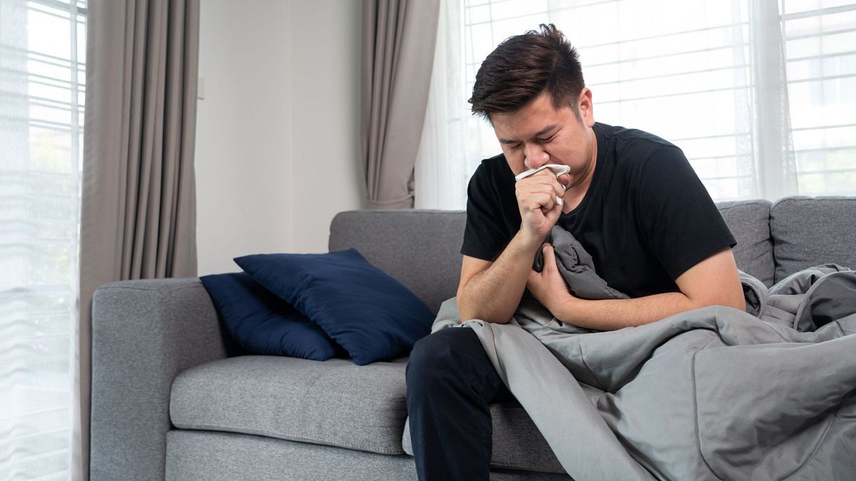 Got the sniffles? Here's what to know about summer colds and the COVID-19 variant called stratus