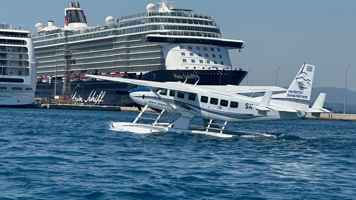 Test flight in Corfu marks seaplane comeback in the Ionian Islands