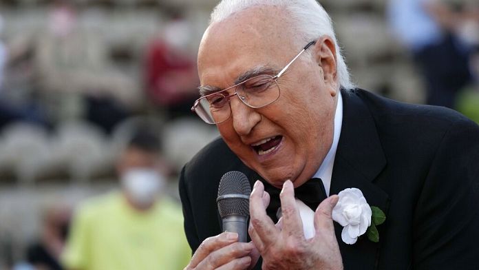 Addio a Pippo Baudo: Mattarella ricorda il "garbo e la cultura", l’Italia omaggia il Maestro