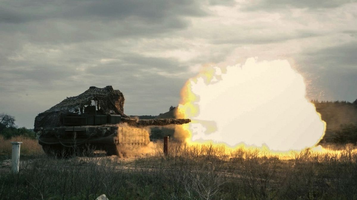 Five people killed as Russia continues to pummel Ukrainian cities