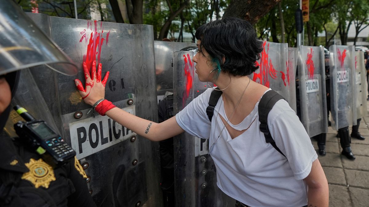 WATCH: Demonstrators in Mexico City demand cutting ties with Israel