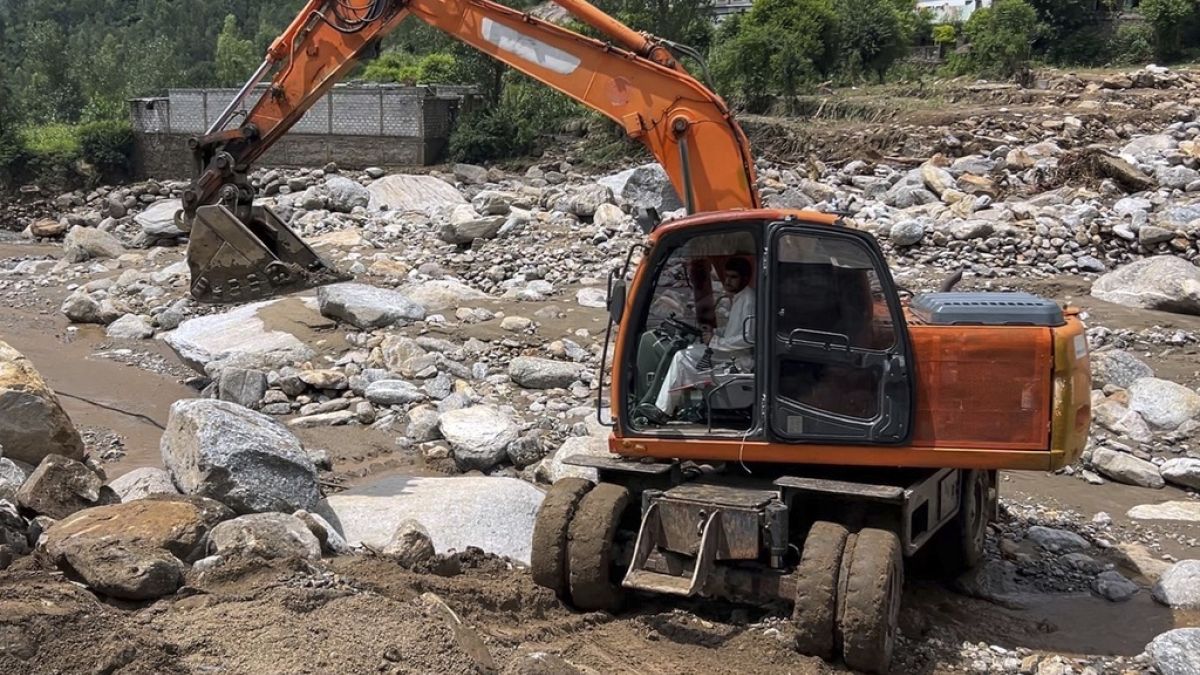 Plus de 200 personnes toujours portées disparues après des inondations au Pakistan