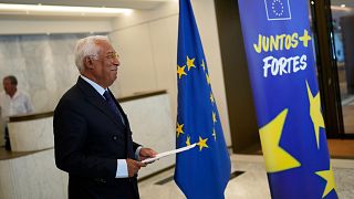 Ο πρόεδρος του Ευρωπαϊκού Συμβουλίου Αντόνιο Κόστα φτάνει για να μιλήσει στους δημοσιογράφους στην αντιπροσωπεία της Ευρωπαϊκής Επιτροπής στη Λισαβόνα, Πορτογαλία, 19 Αυγούστου 2025.