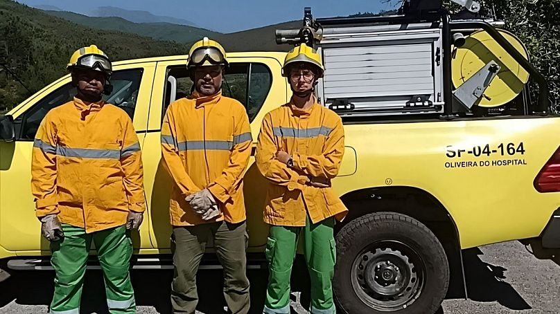 Imigrantes oriundos do Bangladesh ajudam no combate aos incêndios em Oliveira do Hospital
